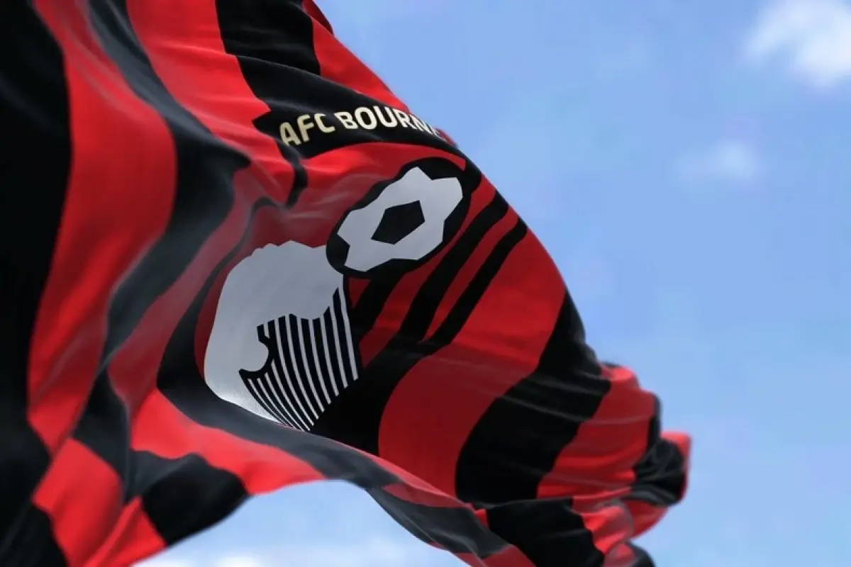 bournemouth-rozbilo-milan-30-czerwona-kartka-dla-mike-a-maignana