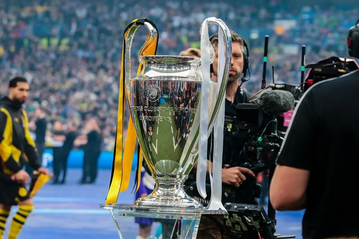 psg-i-liverpool-liderami-ligi-mistrzow-stuttgart-sensacyjnie-na-podium