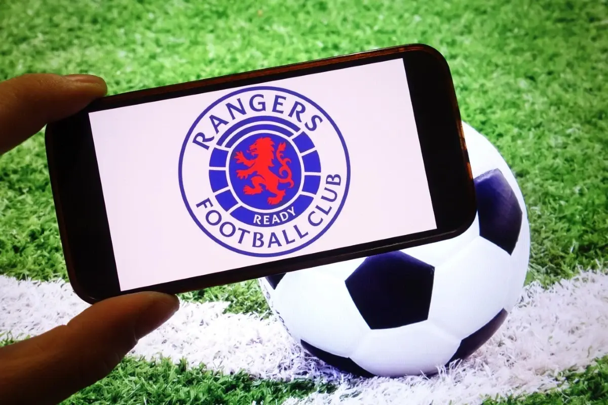 lawrence-shankland-oficjalnie-w-rangers-kontrakt-2-1-bedzie-nosil-numer-7
